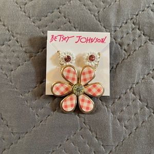 Betsey Johnson Flower Necklace & Earrings NWT